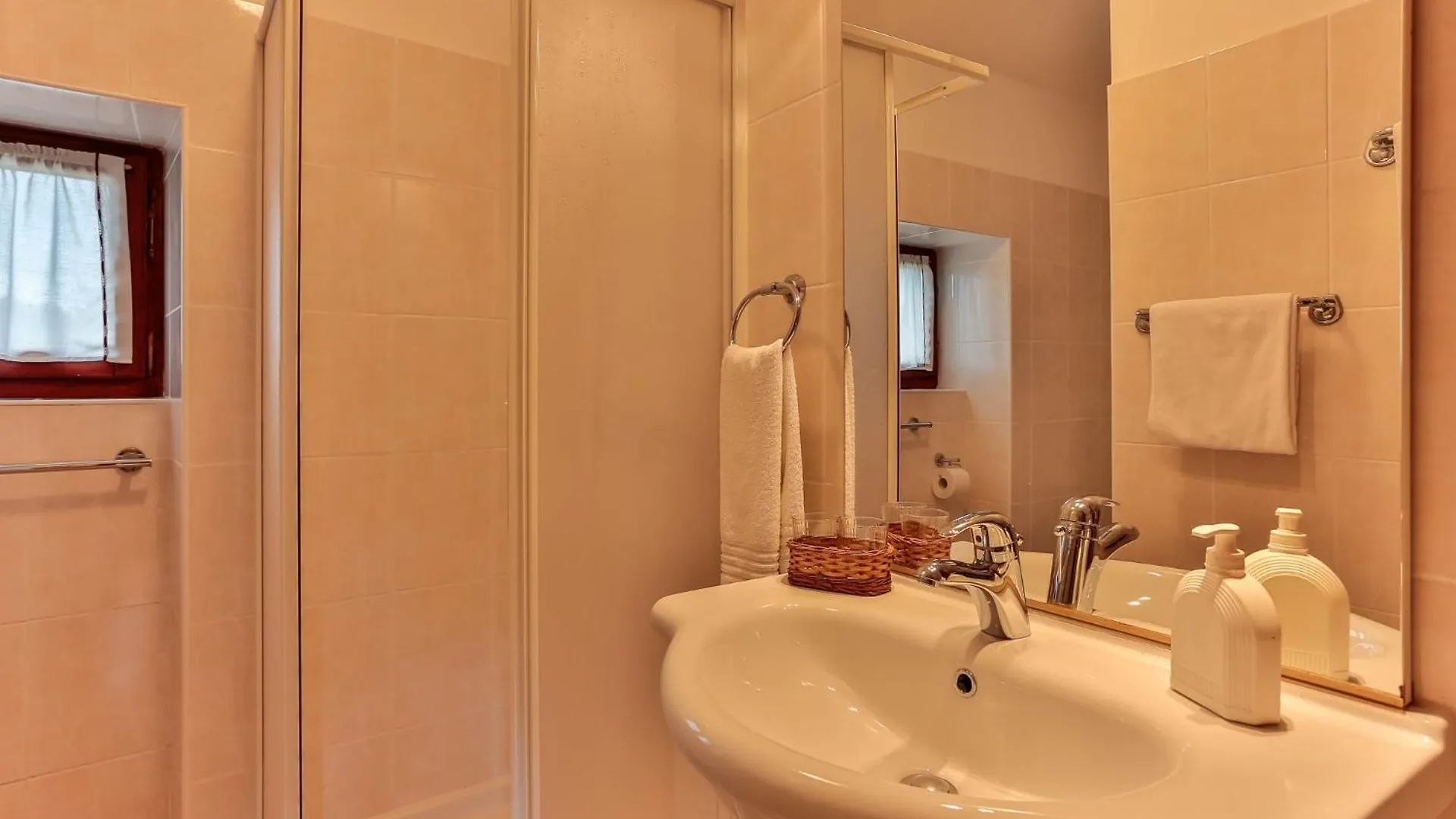 Family Friendly House With A Swimming Pool Sveti Kirin, Central Istria - Sredisnja Istra - 23761 Svetvincenat 0*,