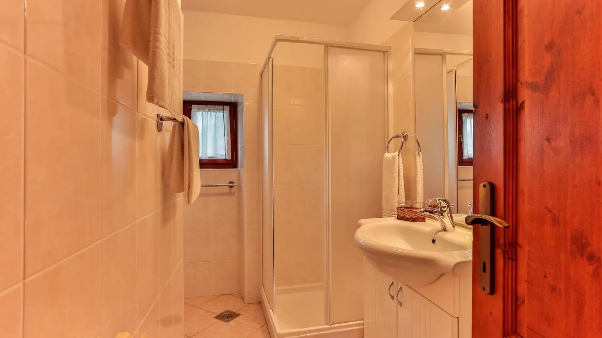 Family Friendly House With A Swimming Pool Sveti Kirin, Central Istria - Sredisnja Istra - 23761 Svetvincenat Holiday home