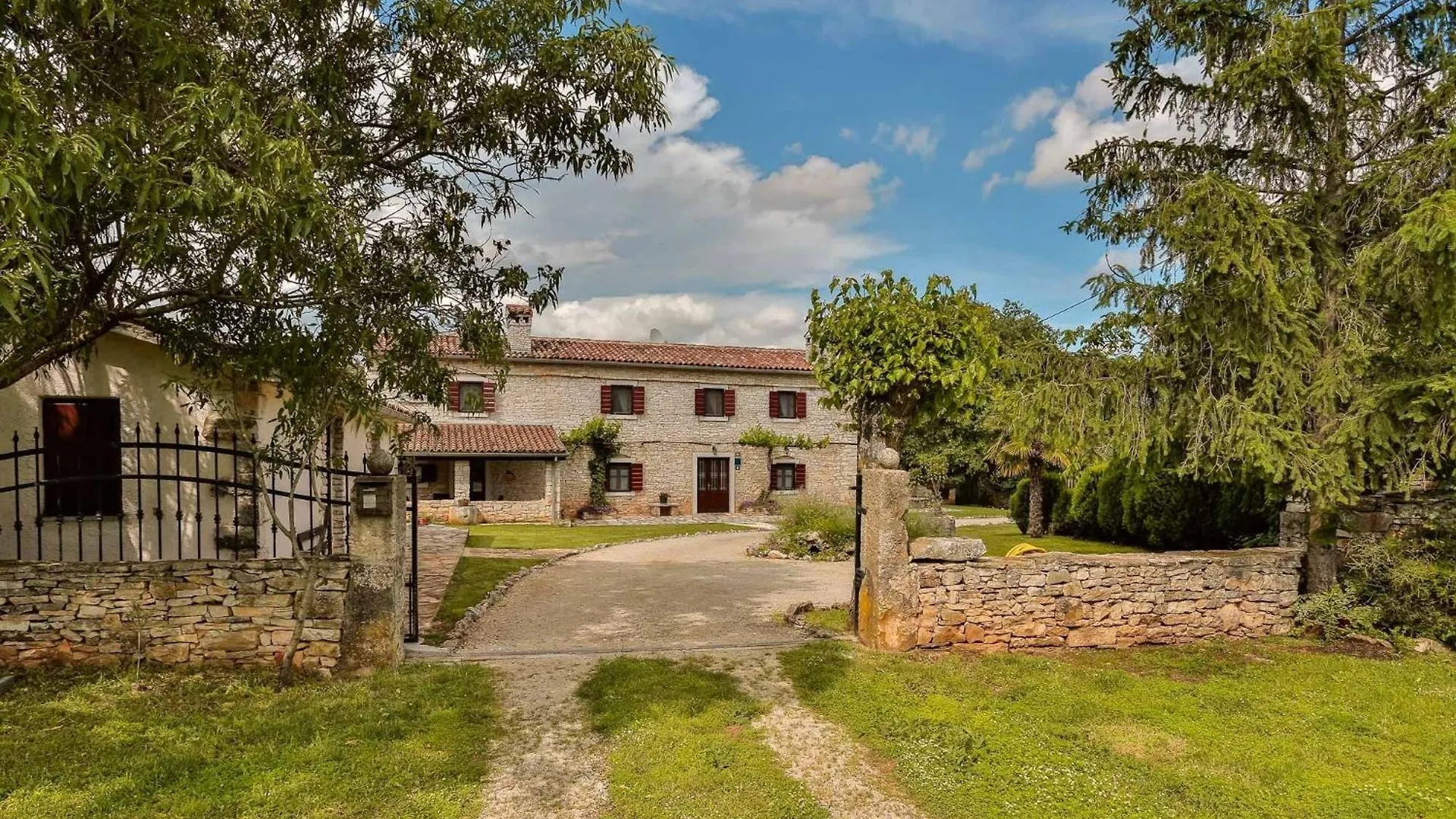 Holiday home Family Friendly House With A Swimming Pool Sveti Kirin, Central Istria - Sredisnja Istra - 23761 Svetvincenat Croatia